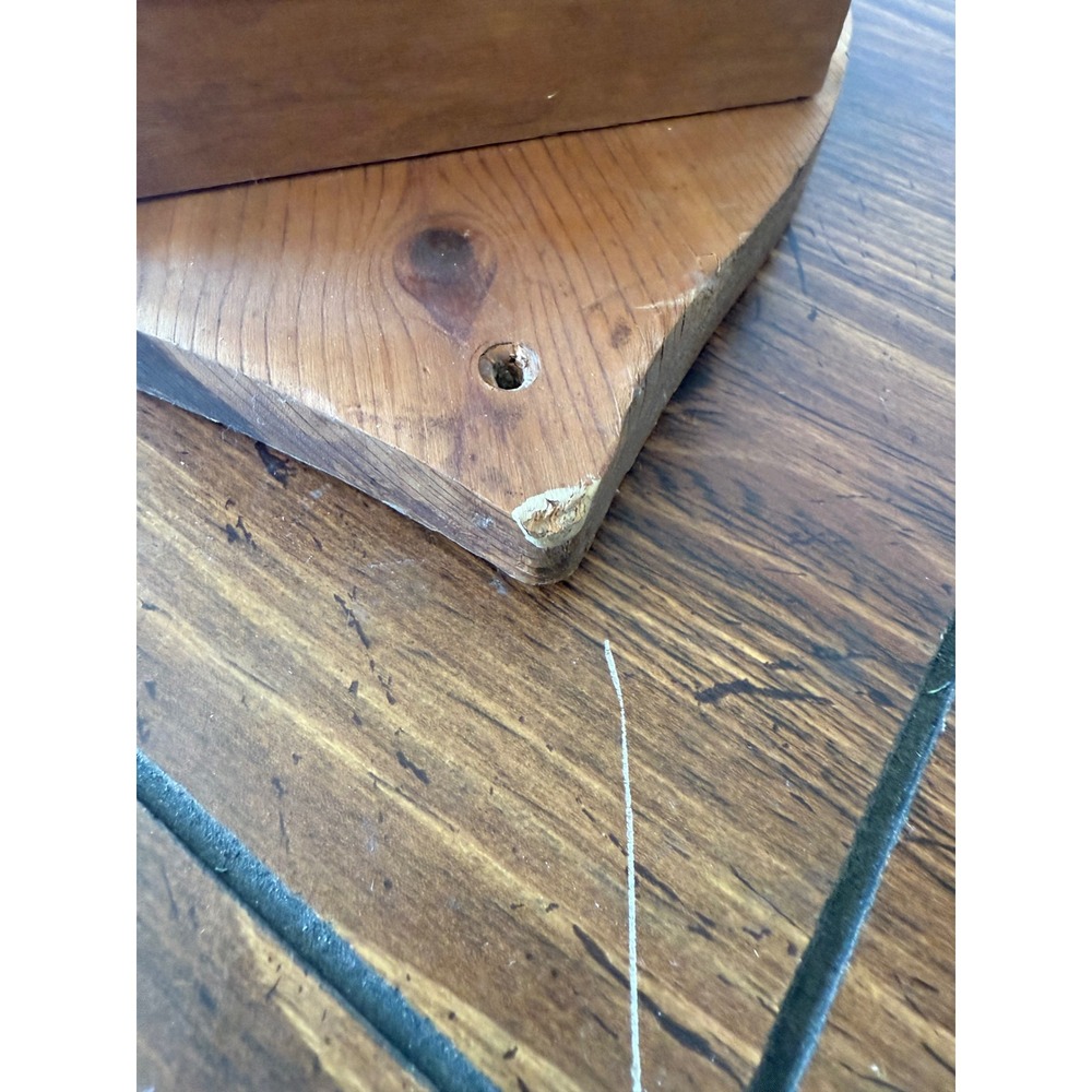 Vintage Cottage core Heart Wall Shelf for Trinkets - Picture 7 of 10